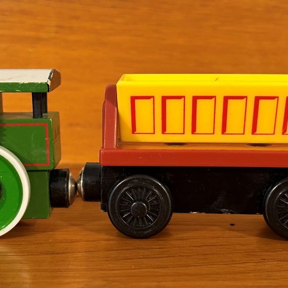 Thomas The Tank Engine GEORGE STEAMER & DUMPER - Picture 9 of 11